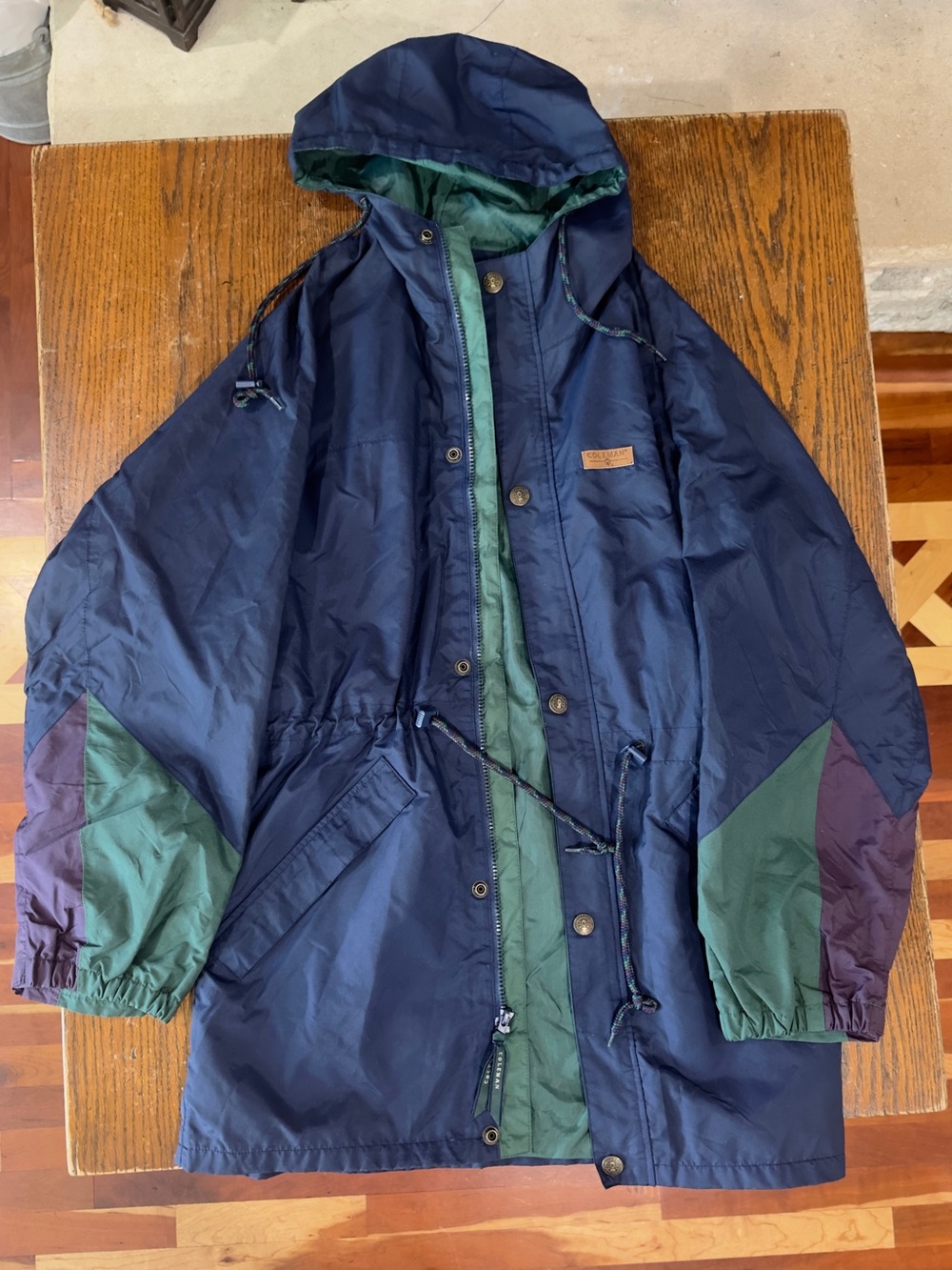 Coleman Women’s Navy and Green Windbreaker / Rain Jacket, Size S